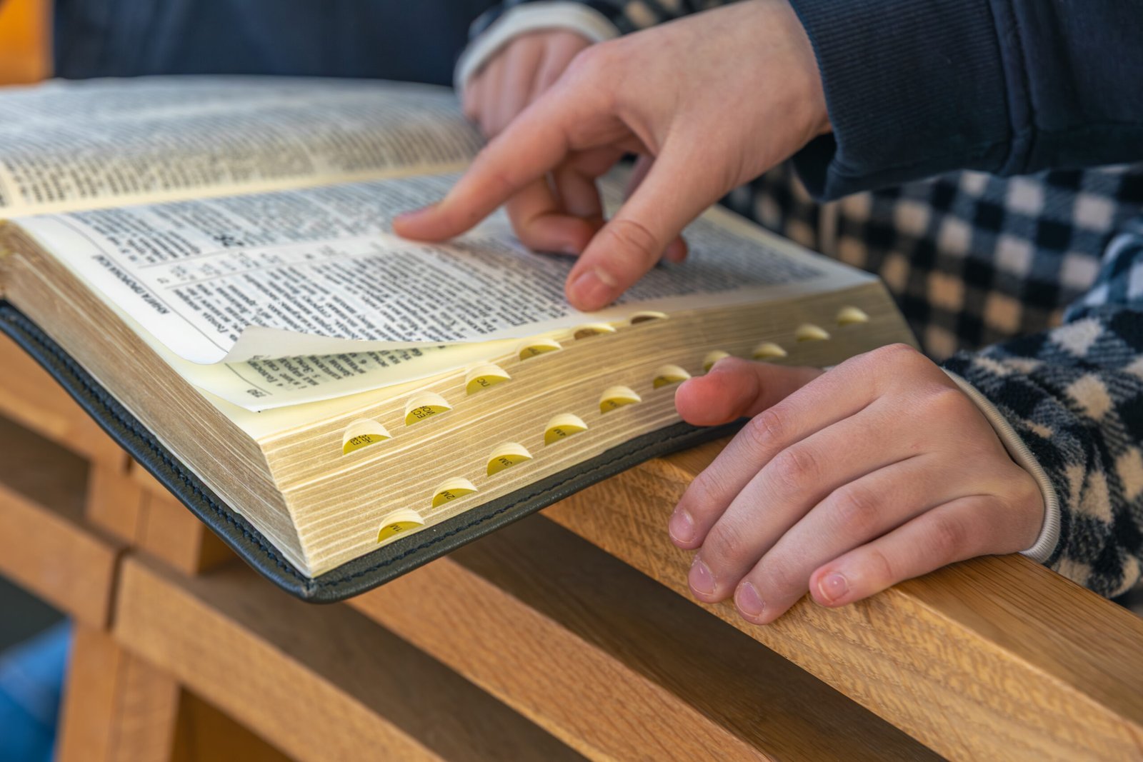 Bible Dictionary Bible Dictionary: Your Essential Guide to Understanding Scripture