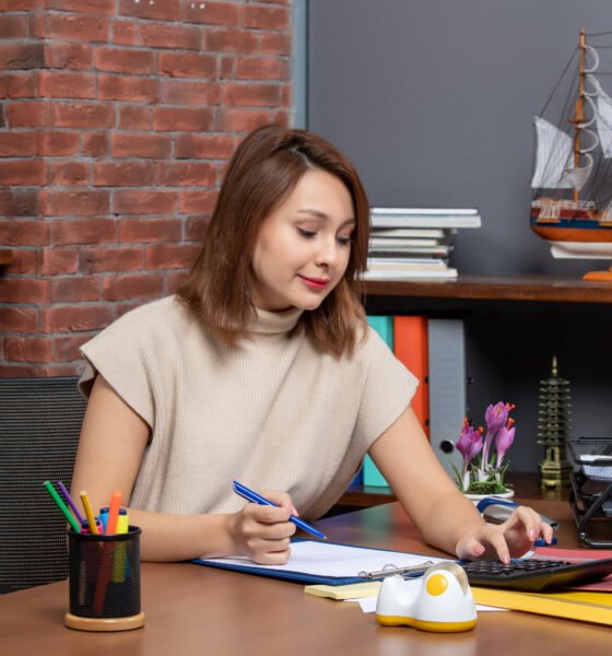 Scribbr: The Ultimate Academic Writing Assistant for Students and Researchers