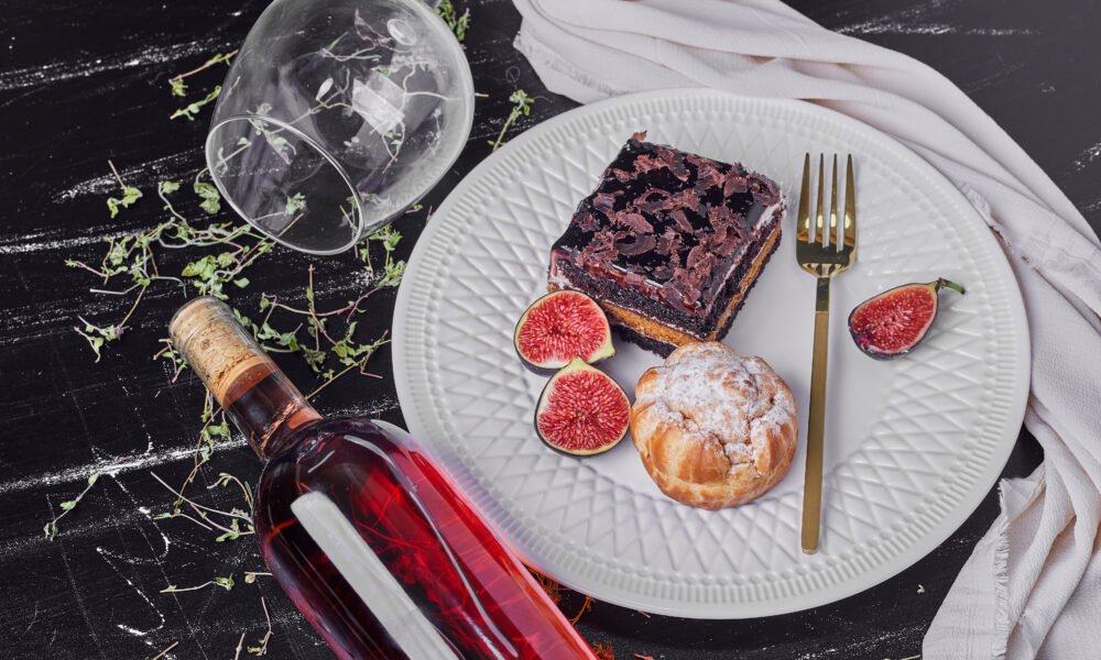 The Ultimate Guide to Dessert Wine: A Sip of Sweetness