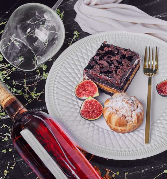 The Ultimate Guide to Dessert Wine: A Sip of Sweetness
